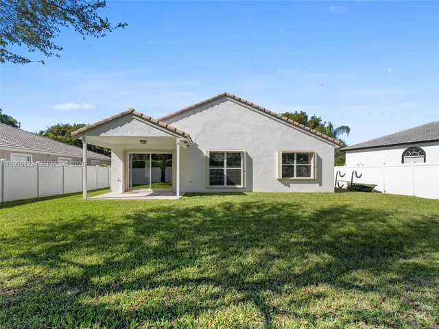 $715,000 | 1861 Northwest 142nd Avenue, Pembroke Pines, FL 33028