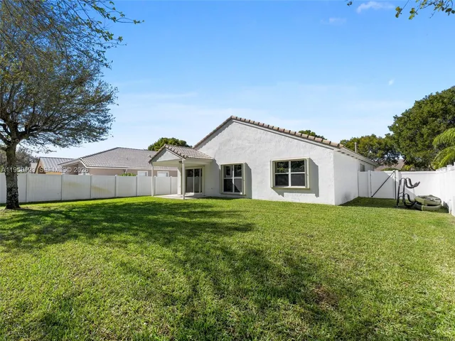 $715,000 | 1861 Northwest 142nd Avenue, Pembroke Pines, FL 33028