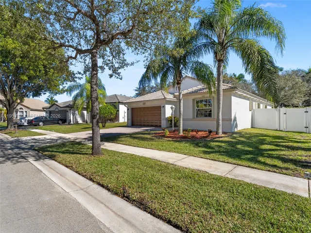 $715,000 | 1861 Northwest 142nd Avenue, Pembroke Pines, FL 33028