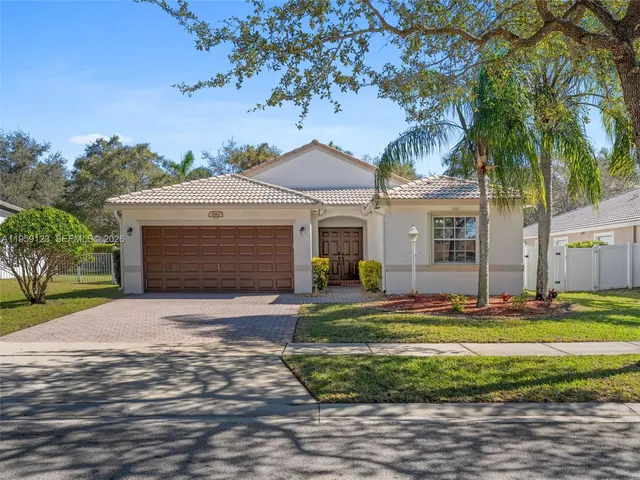 $715,000 | 1861 Northwest 142nd Avenue, Pembroke Pines, FL 33028