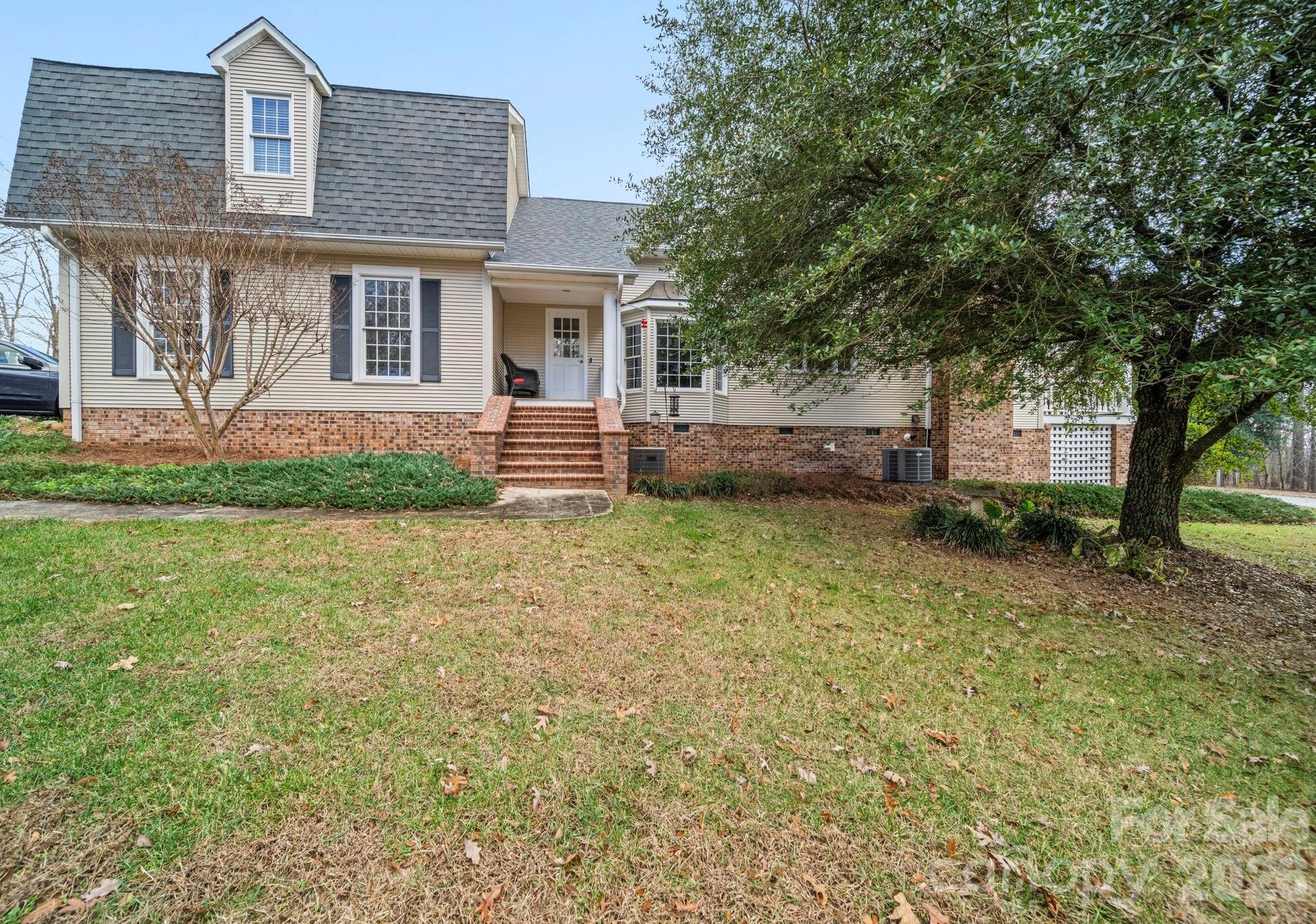 32618 Guard Road Albemarle, NC 28001 - Photo 4 of 48