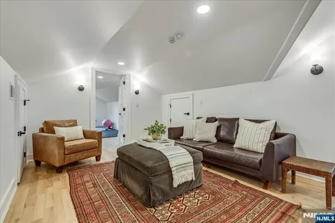 $1,900,000 | 27 Montclair Avenue, Montclair, NJ 07042