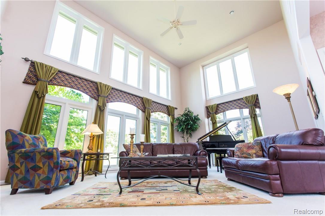 6981 Poppleton Road Canton, MI 48187 - Photo 6 of 34 _RR_4932.jpg