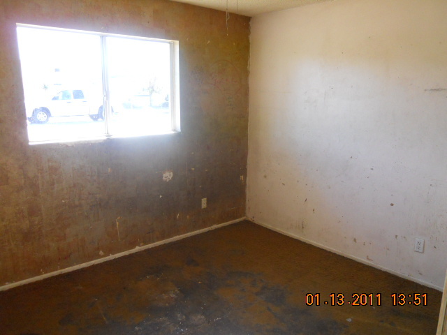 924 East Carson Road Phoenix, AZ 85042 - Photo 4 of 5 Bedroom