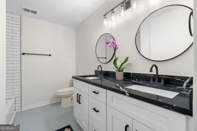 a bathroom with a bathtub