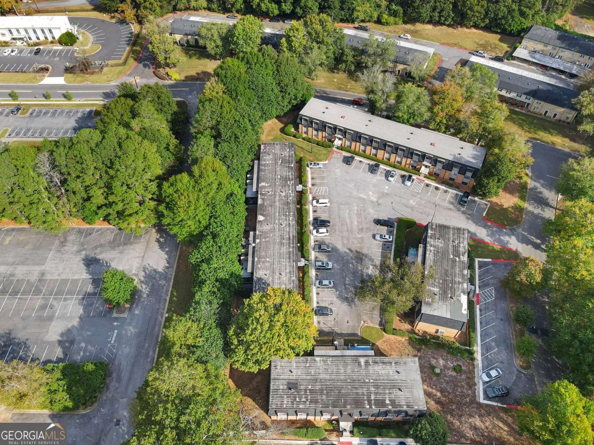 365 Winding River Drive Atlanta, GA 30350 - Photo 28 of 34 an aerial view of a house