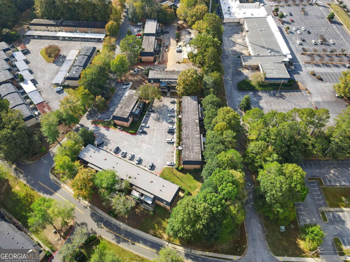 365 Winding River Drive Atlanta, GA 30350 - Photo 33 of 34 an aerial view of house with yard