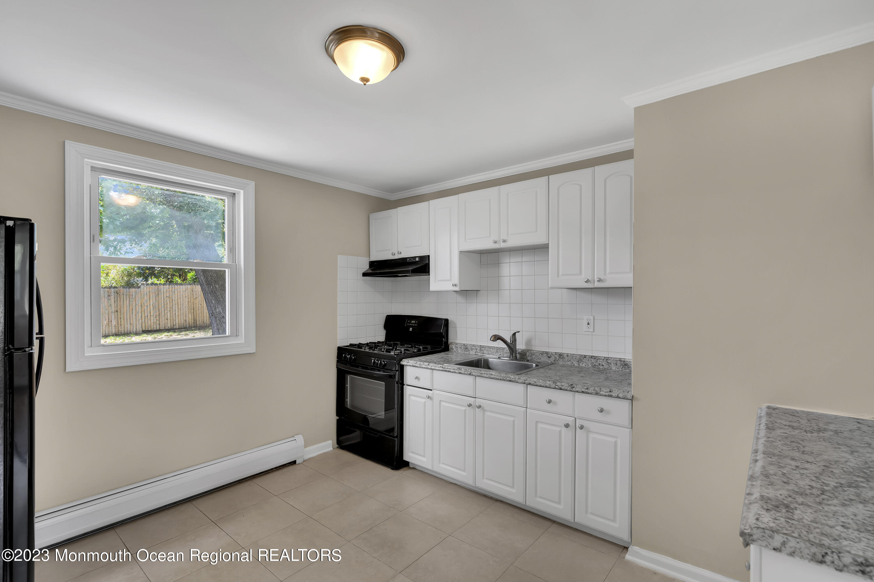 18 Maple Place Keyport, NJ 07735 - Photo 10 of 25 013_ey201648