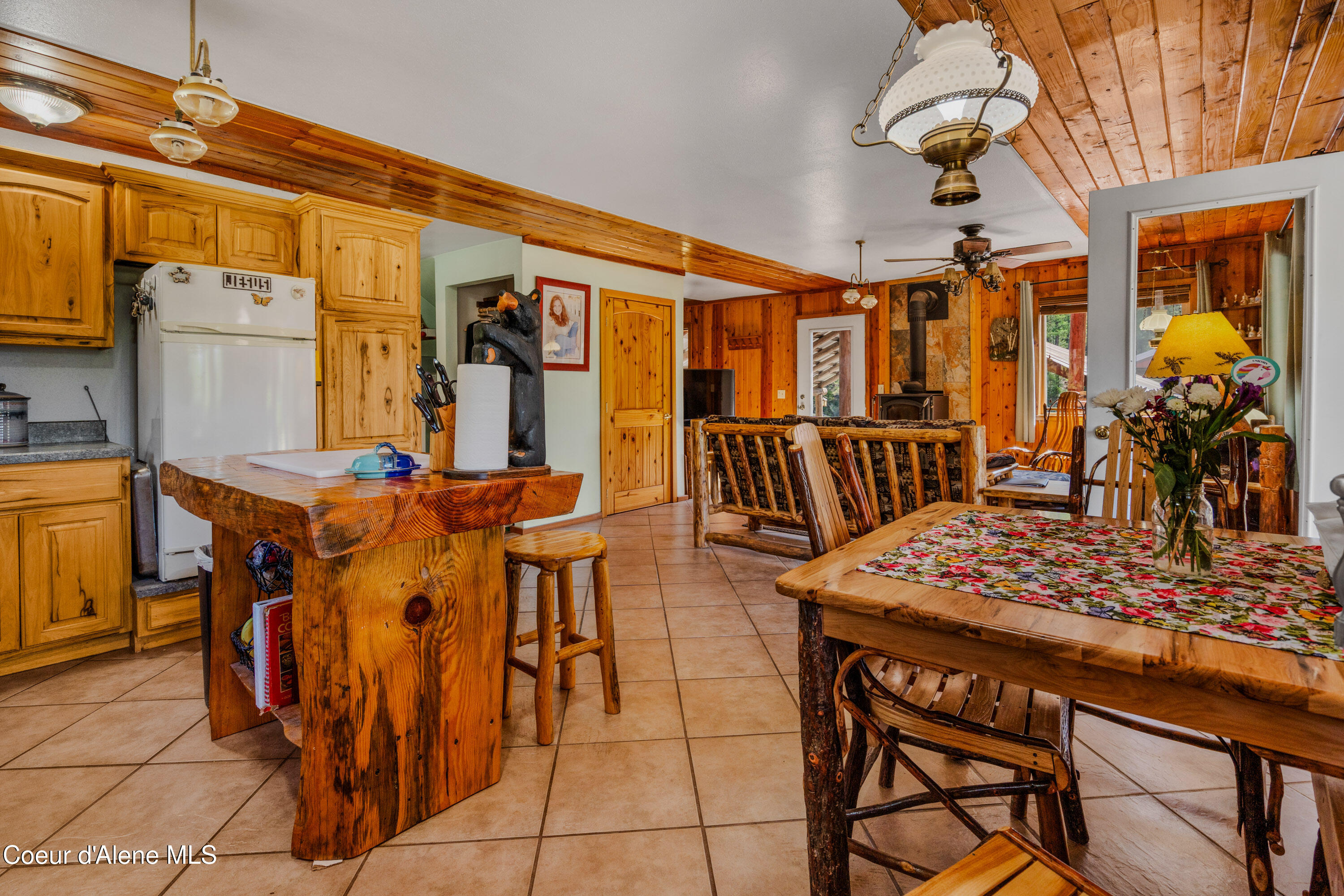 1202 Porkchop Road Moyie Springs, ID 83845 - Photo 17 of 50 Living Area