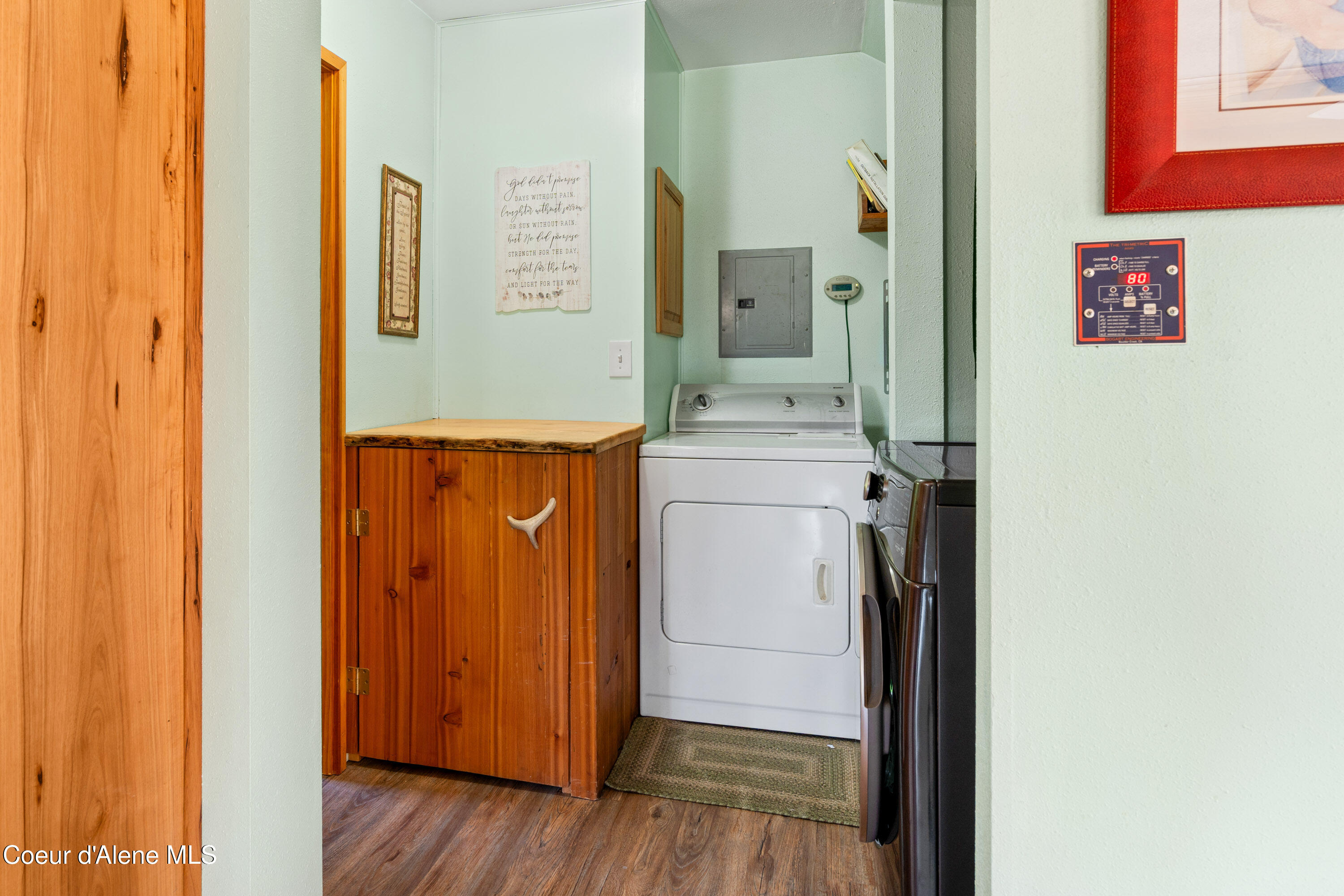 1202 Porkchop Road Moyie Springs, ID 83845 - Photo 20 of 50 Laundry Room