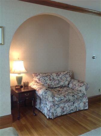 181 Elmlawn Road Braintree, MA 02184 - Photo 6 of 9 Gallery Image 6