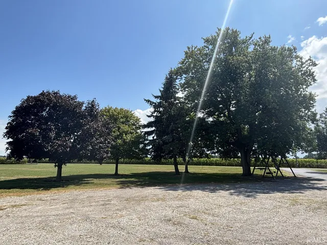 $327,500 | 2405 West 900 North, Markle, IN 46770