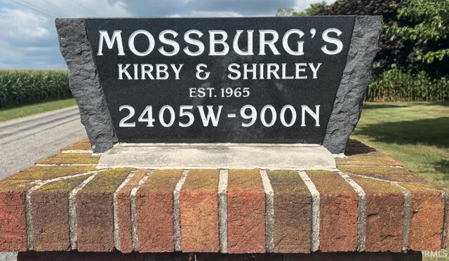 $327,500 | 2405 West 900 North, Markle, IN 46770