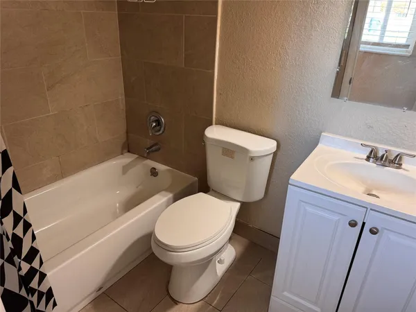 $1,150 | Undisclosed Address, Pompano Beach, FL 33069