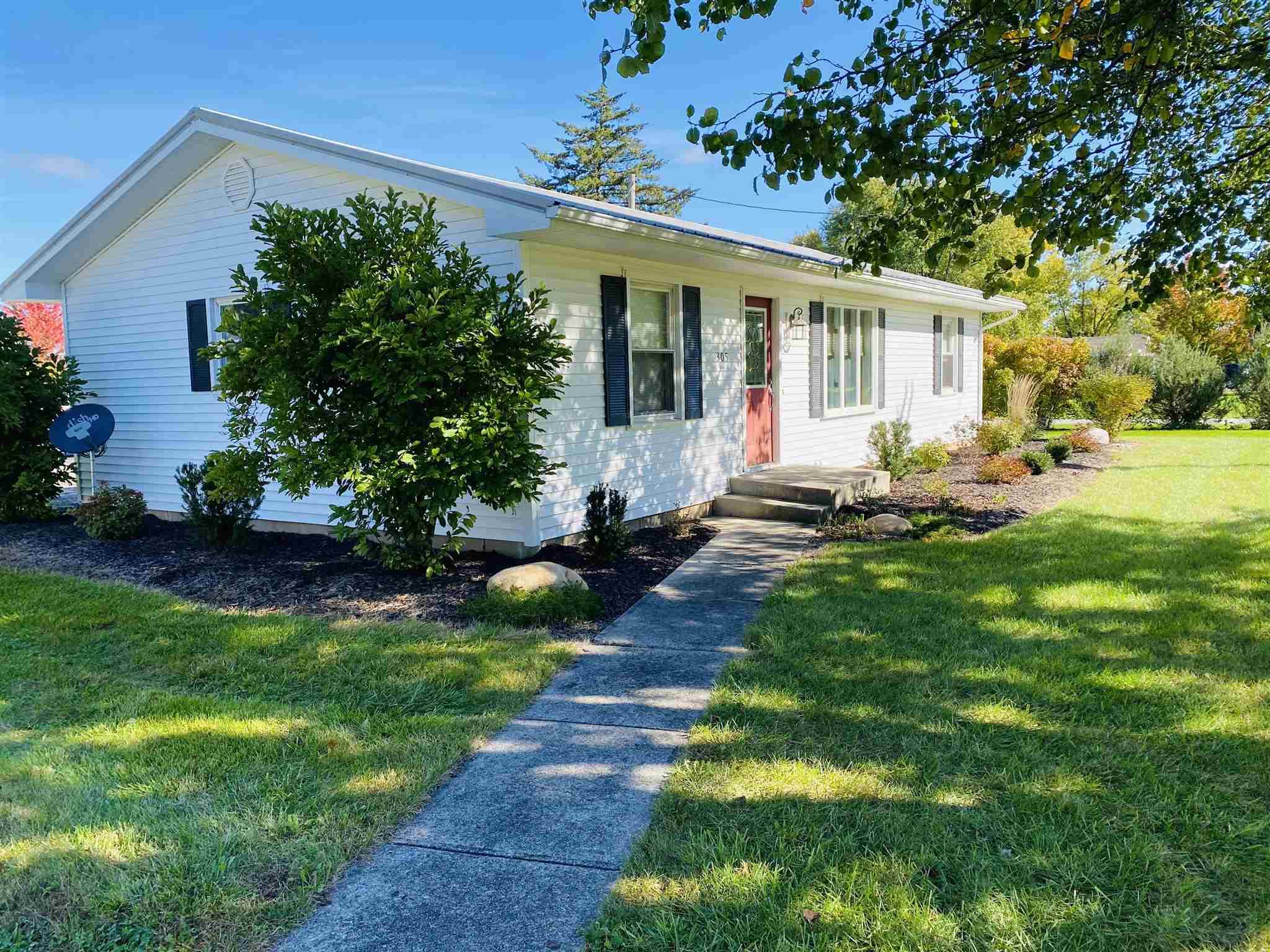 305 East Dustman Road Bluffton, IN 46714 - Photo 2 of 17 Gallery Image 2
