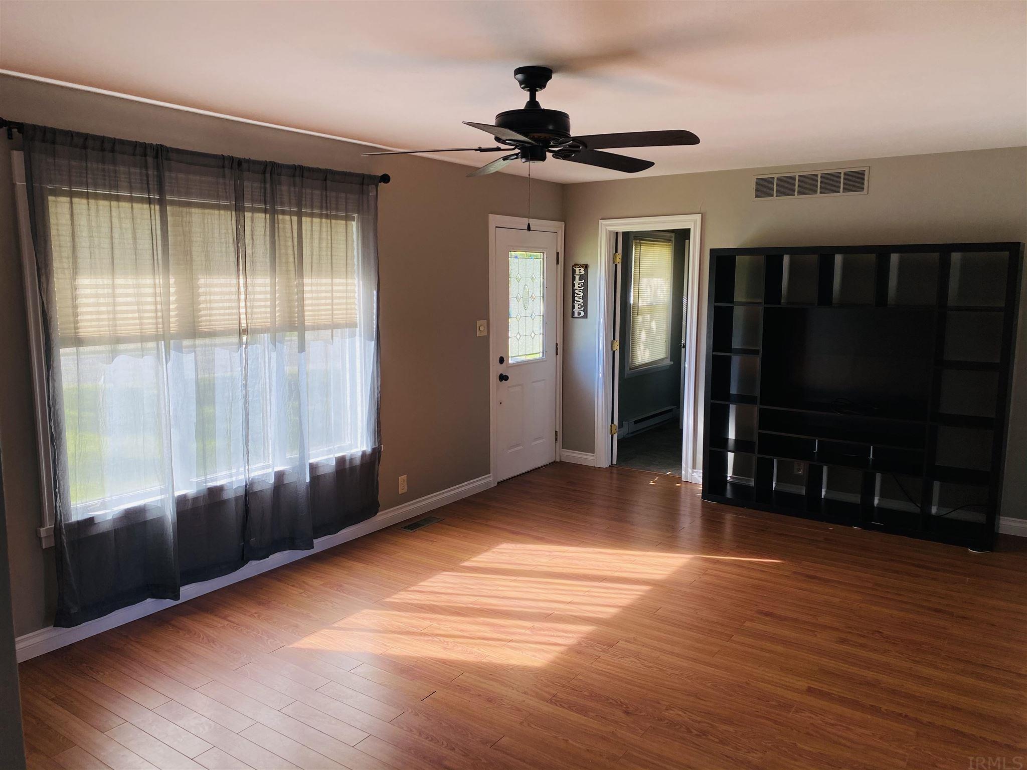 305 East Dustman Road Bluffton, IN 46714 - Photo 3 of 17 Gallery Image 3