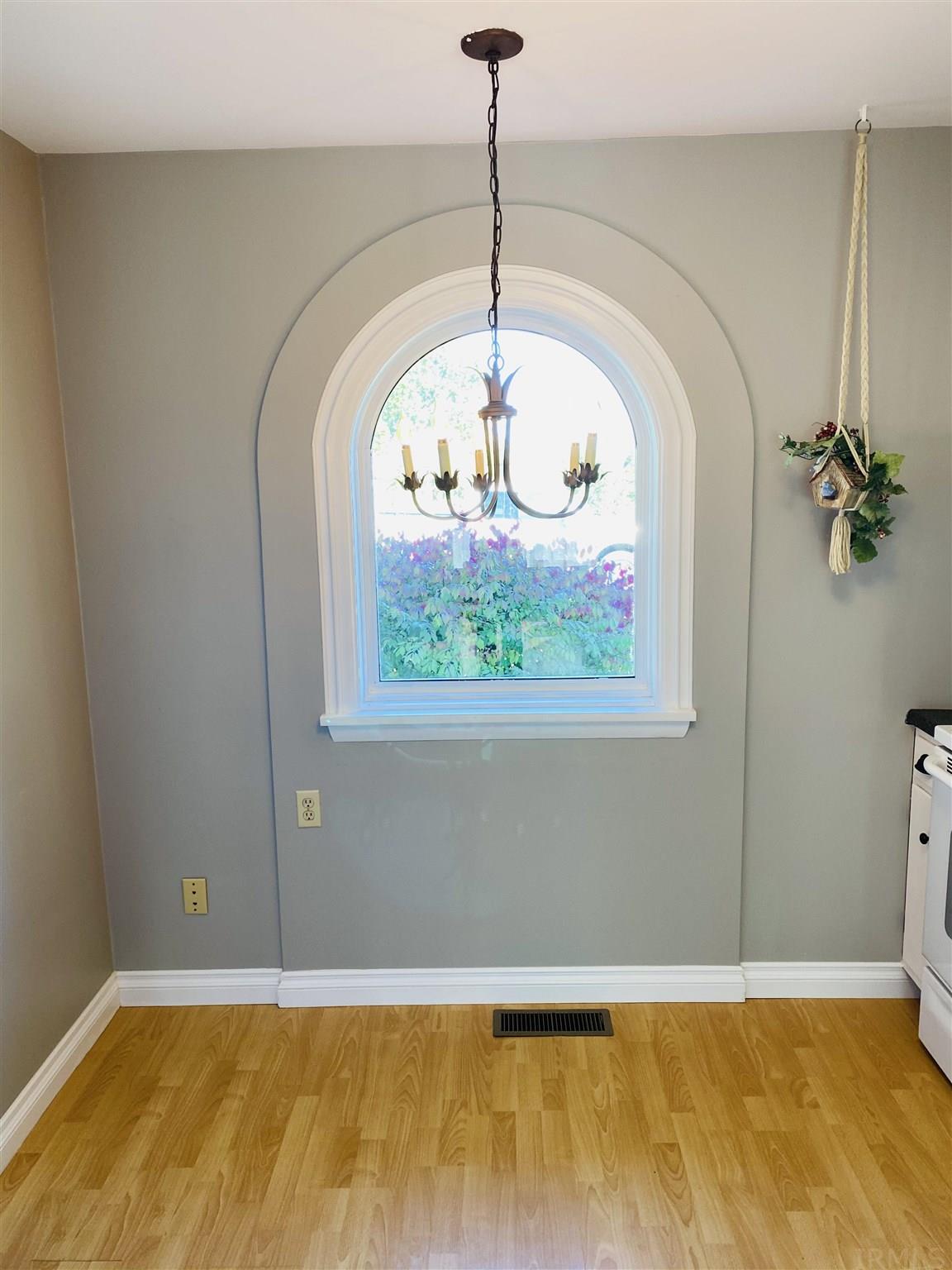 305 East Dustman Road Bluffton, IN 46714 - Photo 5 of 17 Gallery Image 5