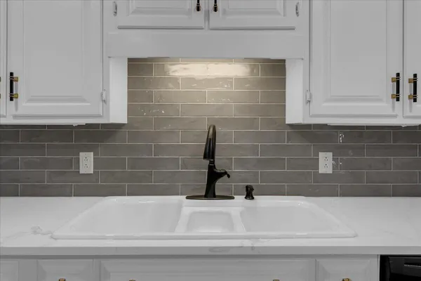 $499,000 | 369 Sweetens Cove Road, South Pittsburg, TN 37380