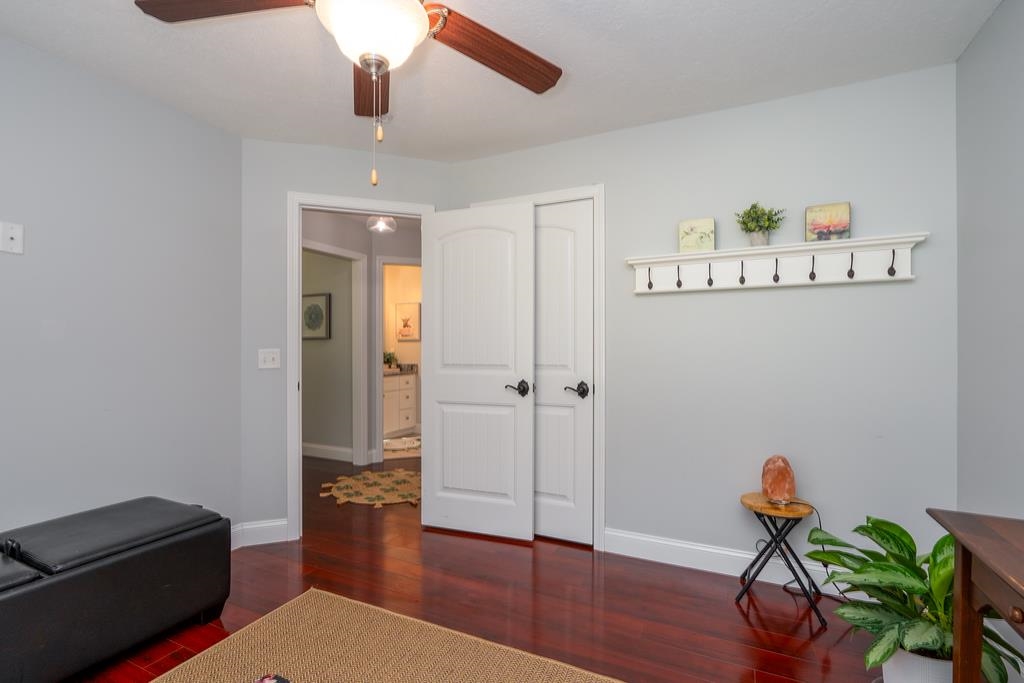 89 Sandown Road Danville, NH 03819 - Photo 20 of 40