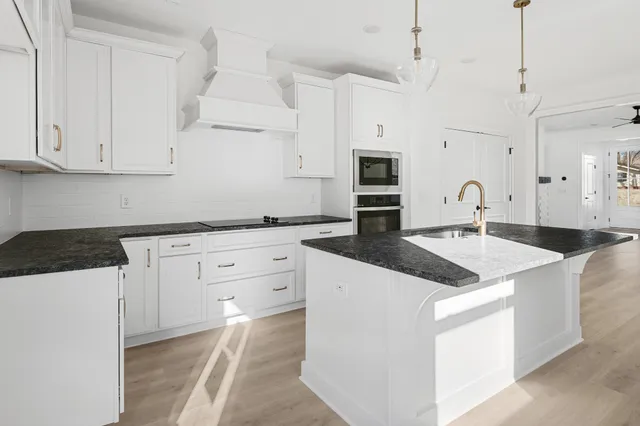 $539,900 | 4311 Ashland City Highway, Nashville, TN 37218