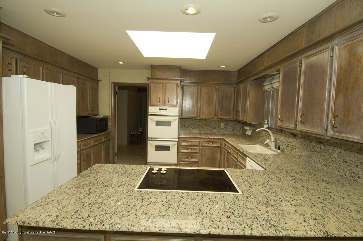 14 Nottingham Road Amarillo, TX 79124 - Photo 12 of 41 kitchen