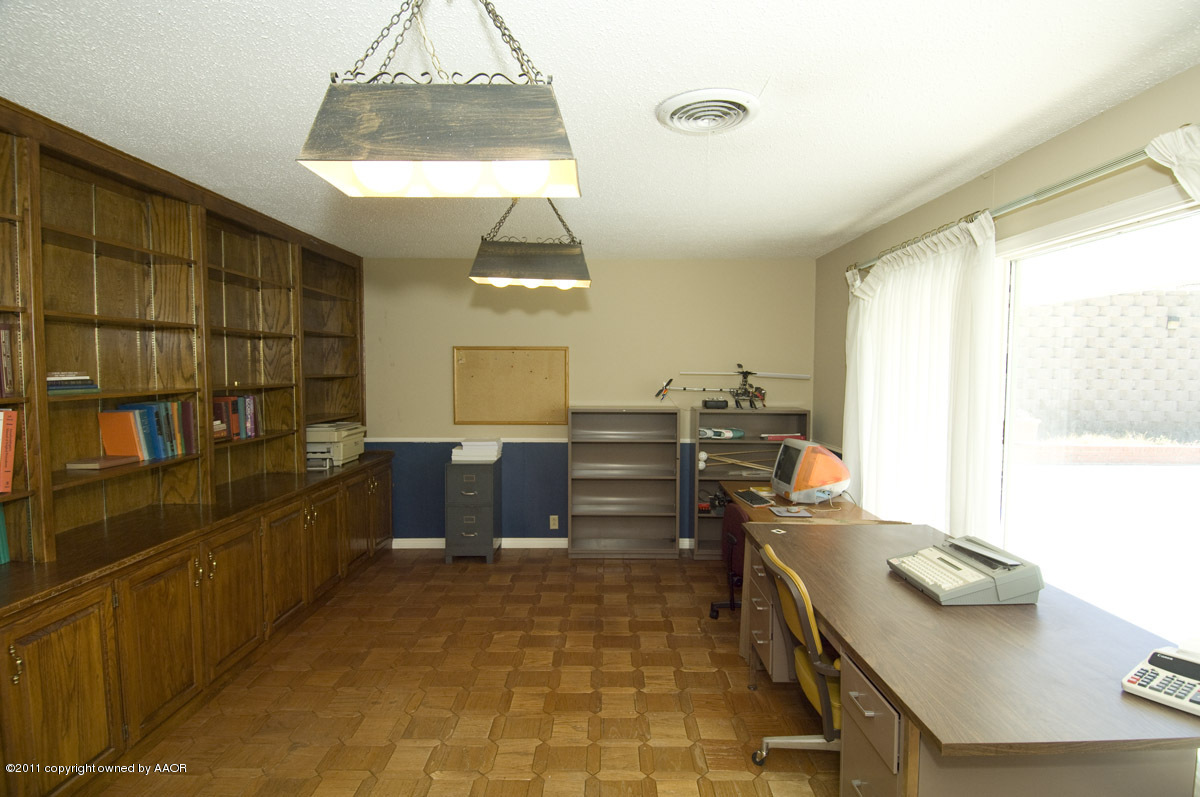 14 Nottingham Road Amarillo, TX 79124 - Photo 15 of 41 office