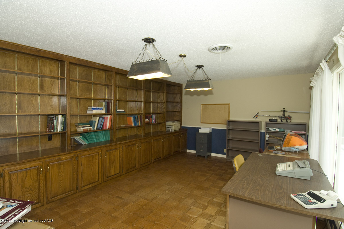 14 Nottingham Road Amarillo, TX 79124 - Photo 16 of 41 office