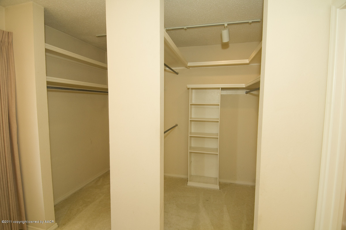 14 Nottingham Road Amarillo, TX 79124 - Photo 19 of 41 master closet