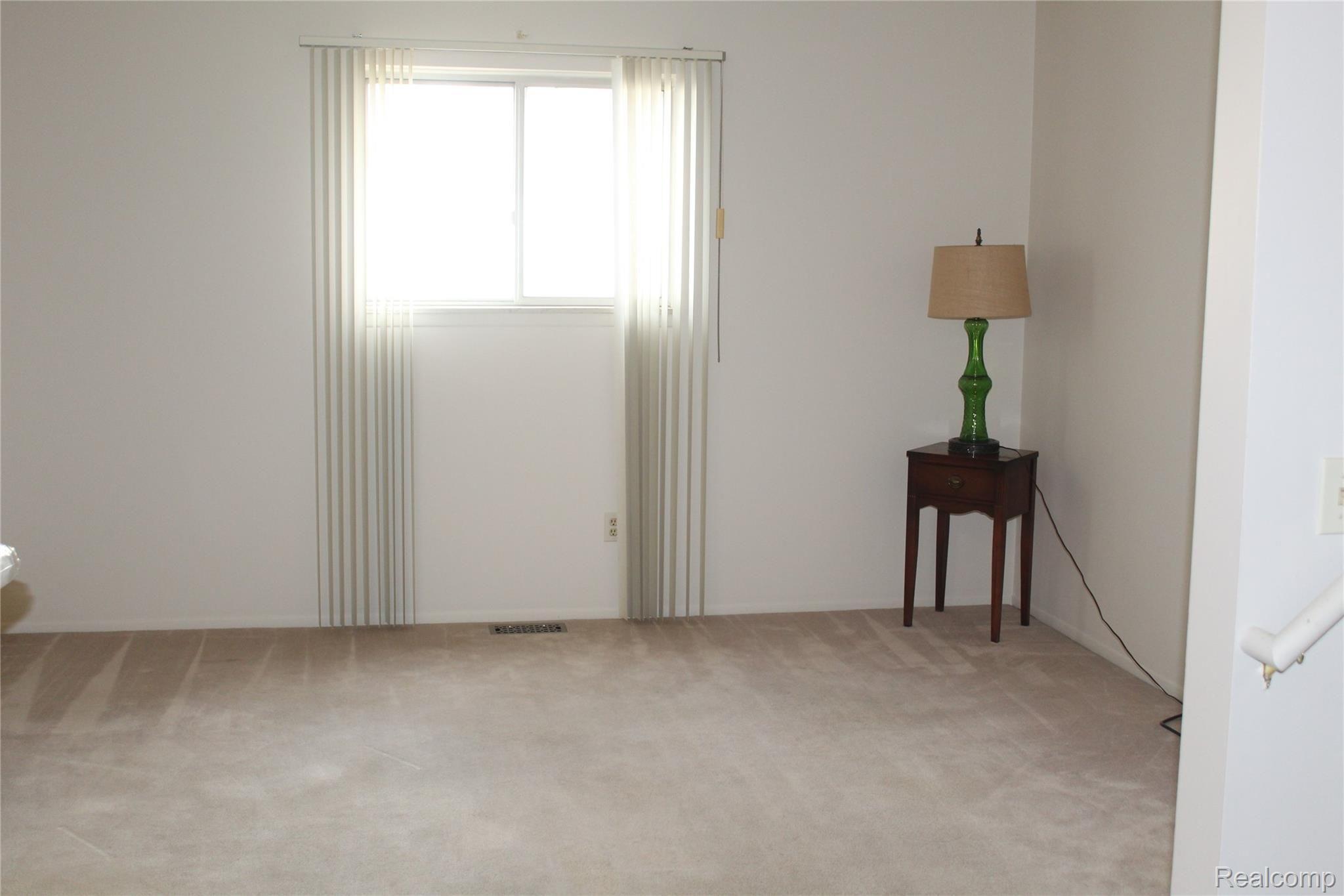 3759 Dearborn Avenue Rochester, MI 48309 - Photo 13 of 33 Dearborn LIvig Room.JPG