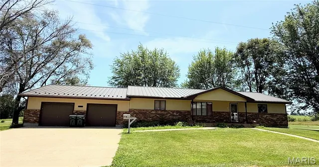 $274,000 | 400 Main Street, Novelty, MO 63460