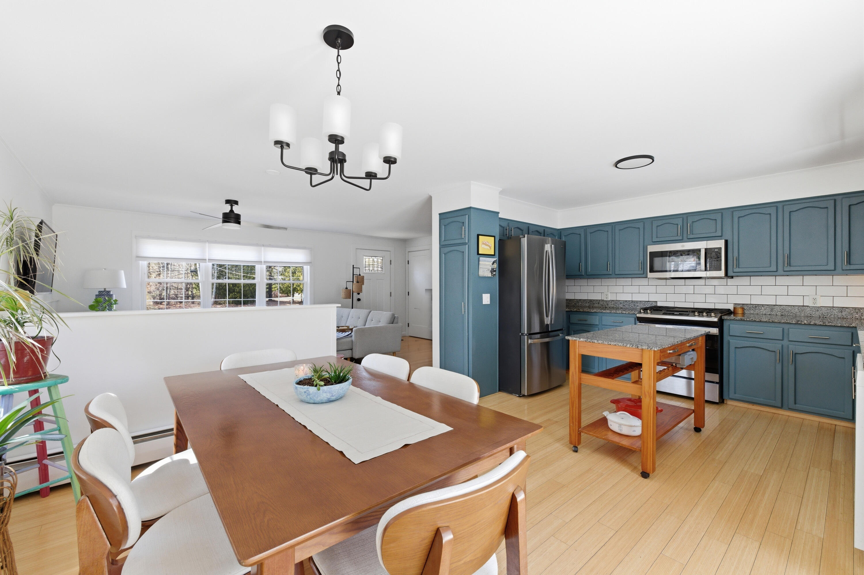 357 River Road Topsham, ME 04086 - Photo 11 of 42 3G0A3777