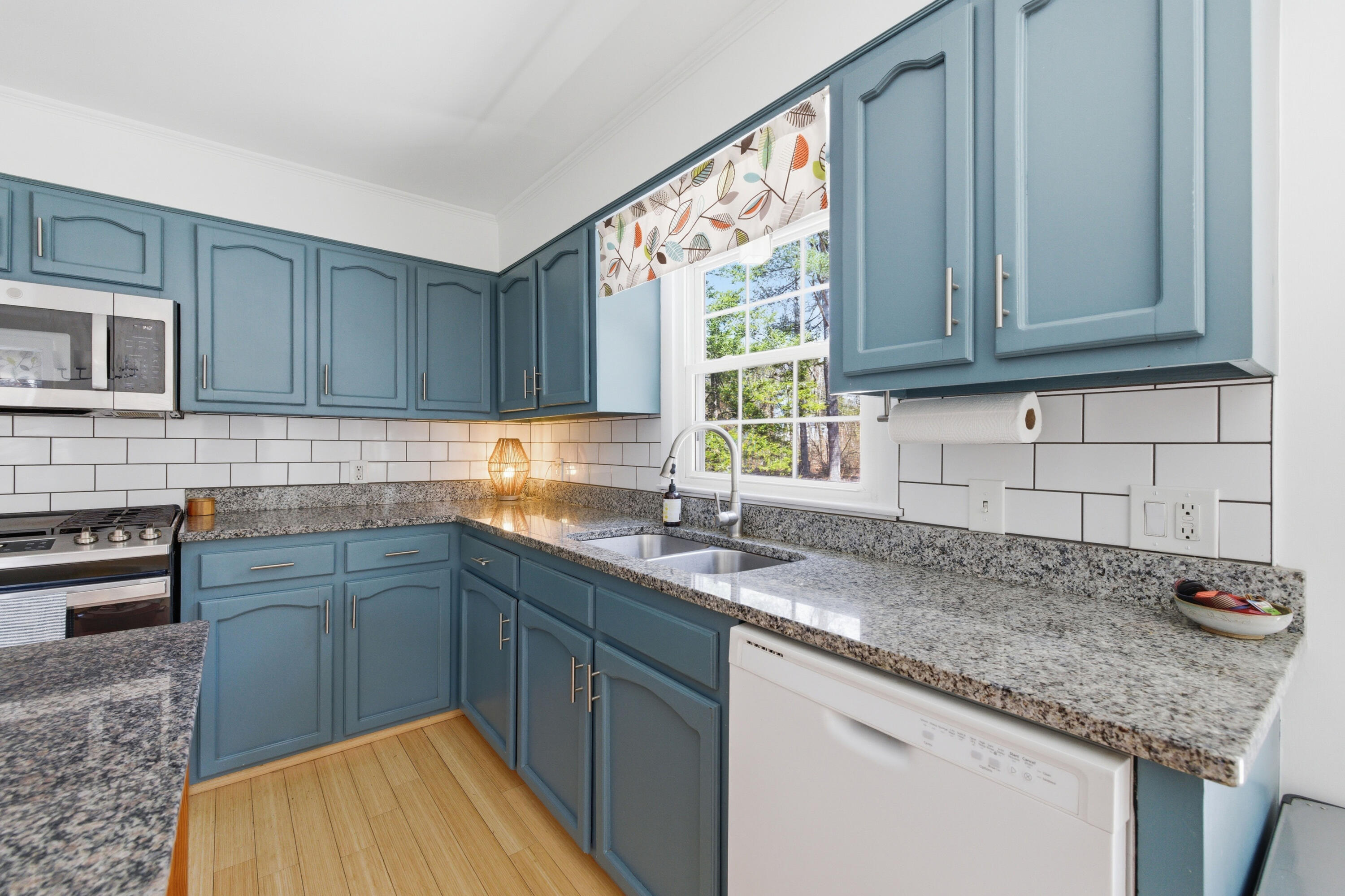 357 River Road Topsham, ME 04086 - Photo 16 of 42 3G0A3774