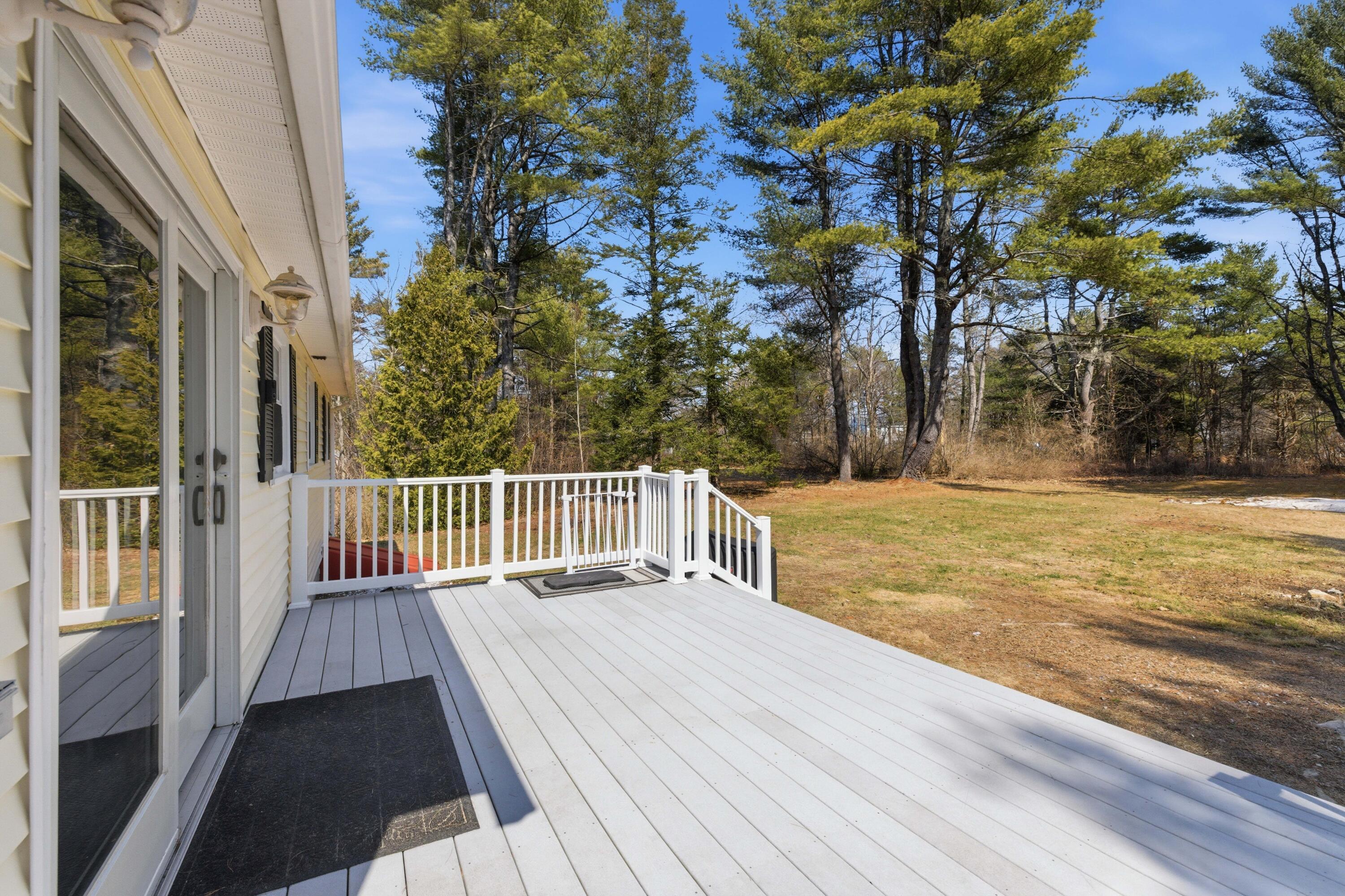 357 River Road Topsham, ME 04086 - Photo 8 of 42 3G0A3819