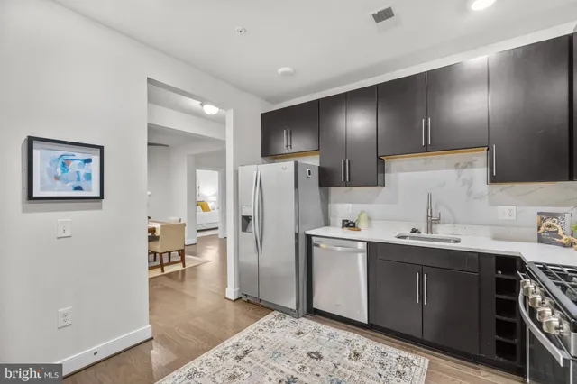 $650,000 | 2905 Bleeker Street, Unit 4402, Fairfax, VA 22031