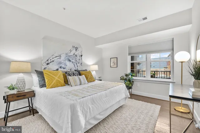 $650,000 | 2905 Bleeker Street, Unit 4402, Fairfax, VA 22031