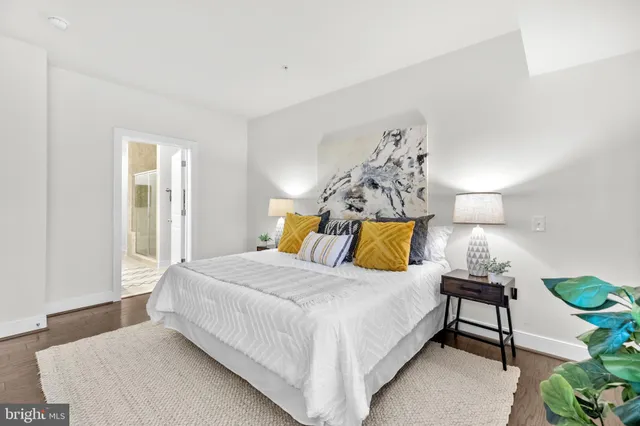 $650,000 | 2905 Bleeker Street, Unit 4402, Fairfax, VA 22031