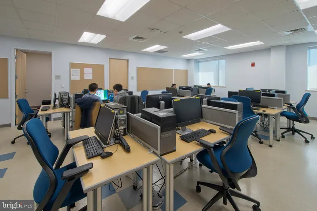 $650,000 | 2905 Bleeker Street, Unit 4402, Fairfax, VA 22031