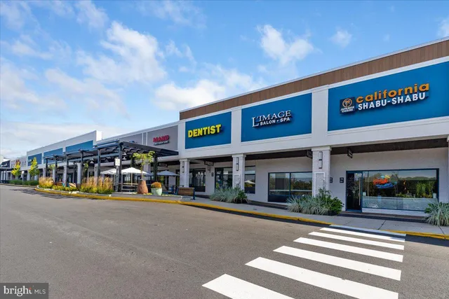 $650,000 | 2905 Bleeker Street, Unit 4402, Fairfax, VA 22031