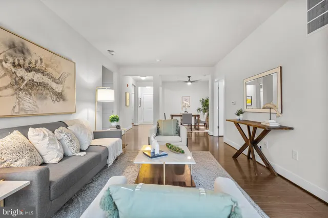 $650,000 | 2905 Bleeker Street, Unit 4402, Fairfax, VA 22031