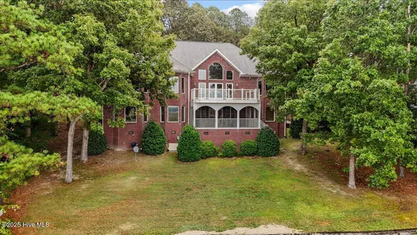 $985,000 | 682 Azalea Drive, Vass, NC 28394