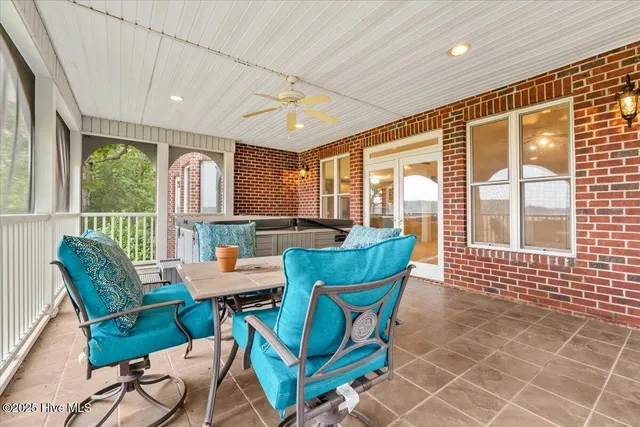 $985,000 | 682 Azalea Drive, Vass, NC 28394