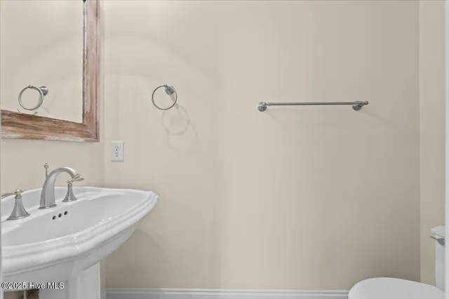 $985,000 | 682 Azalea Drive, Vass, NC 28394