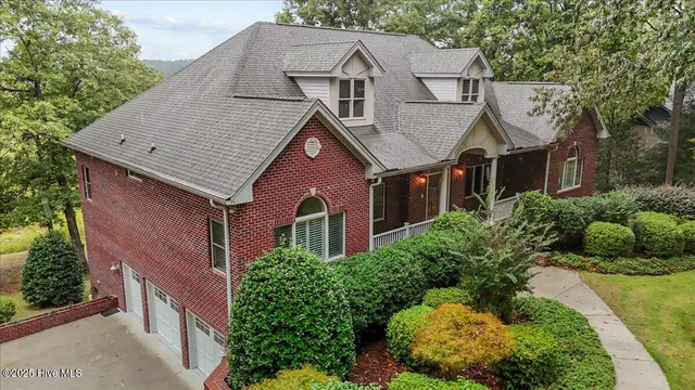 $985,000 | 682 Azalea Drive, Vass, NC 28394