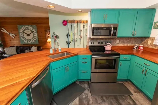 $289,000 | 2803 Swiss Mountain Drive, Champion, PA 15622