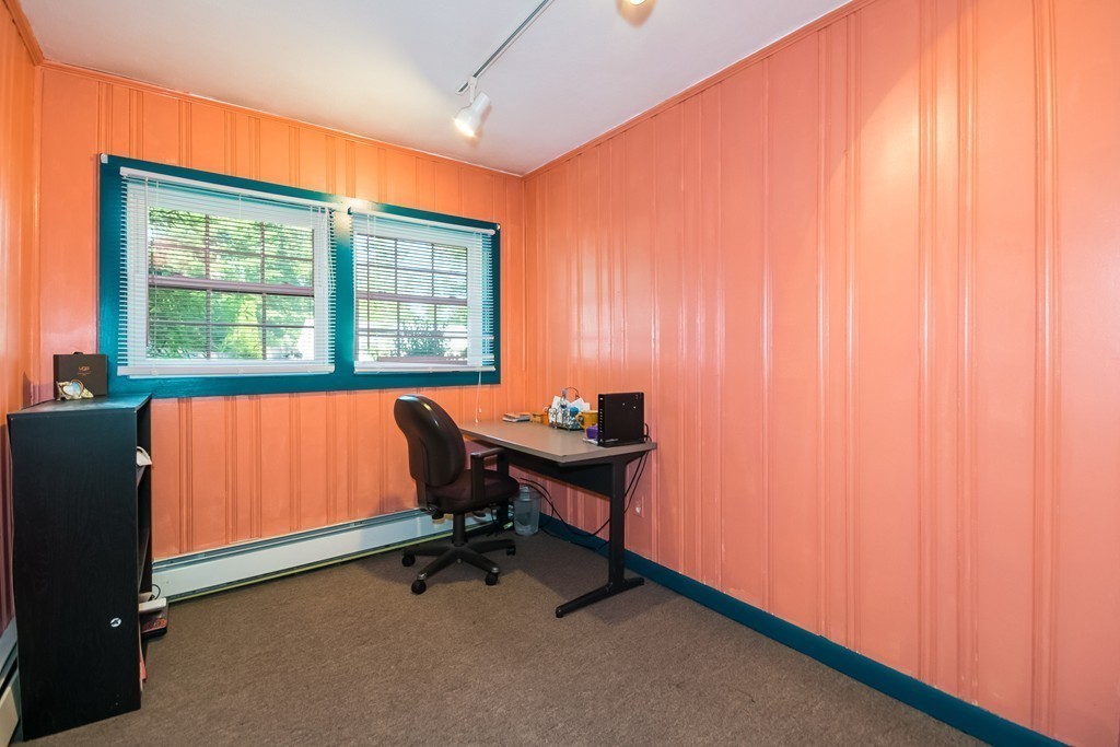 56 Old Farm Road Springfield, MA 01119 - Photo 11 of 19