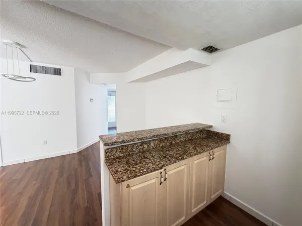 $1,600 | 9201 Lime Bay Boulevard, Unit 305, Tamarac, FL 33321