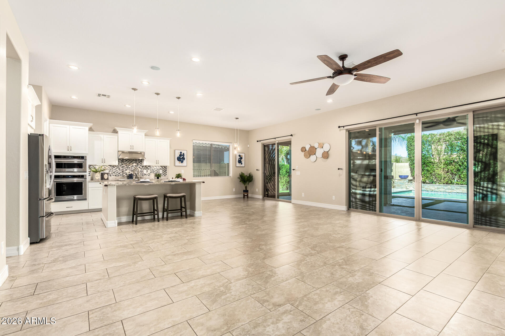 3888 East Chestnut Lane Gilbert, AZ 85298 - Photo 10 of 63 Kitchen / Dining