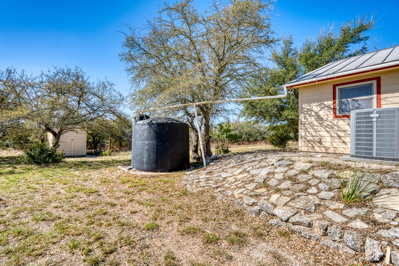 1129 Lonesome Loop Blanco, TX 78606 - Photo 25 of 40 Rainwater collection