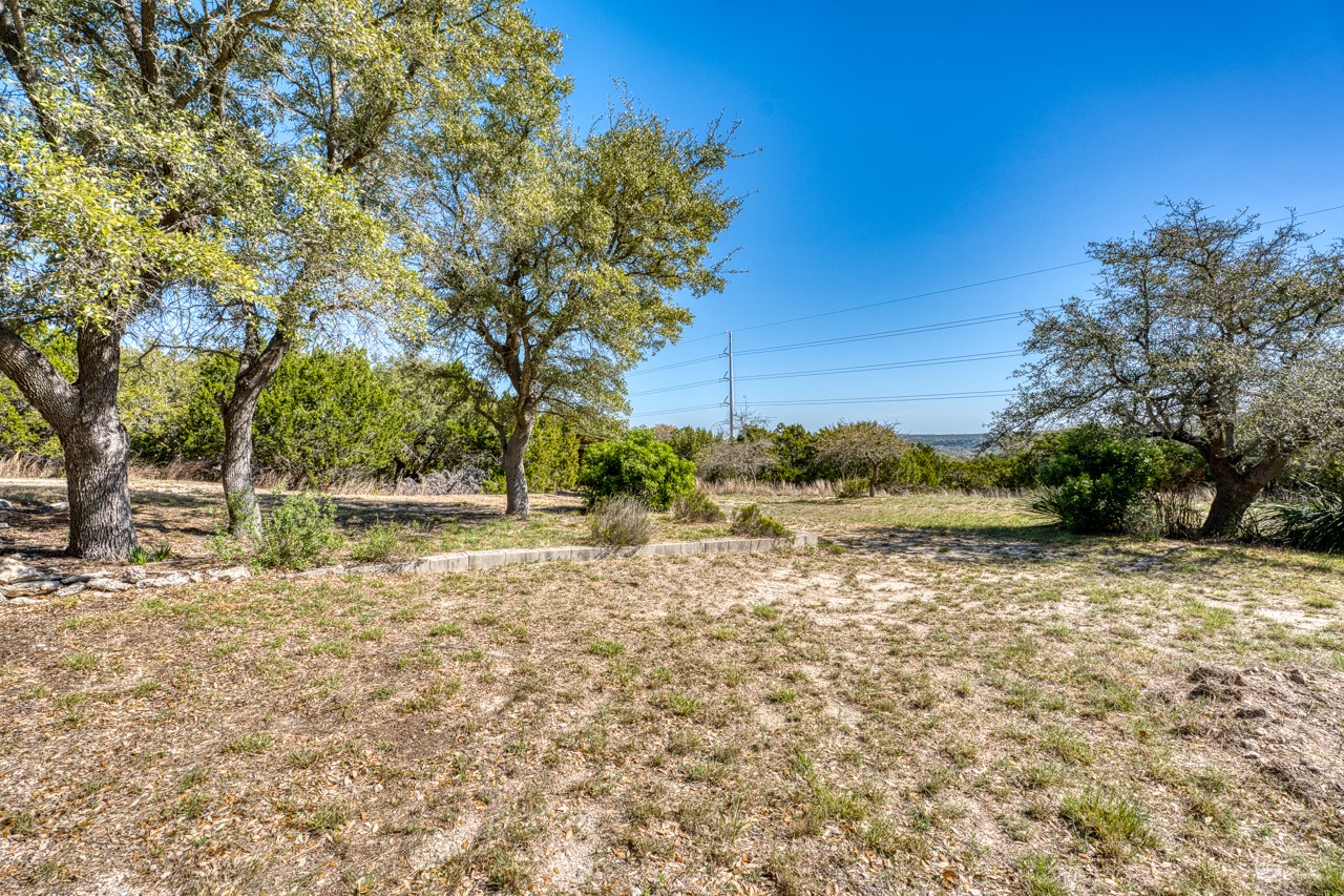 1129 Lonesome Loop Blanco, TX 78606 - Photo 26 of 40