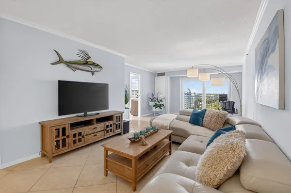 $549,000 | 3215 South Ocean Boulevard, Unit 702, Highland Beach, FL 33487